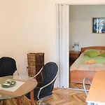 Tiha