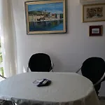 아파트 Tiha 챠브타트