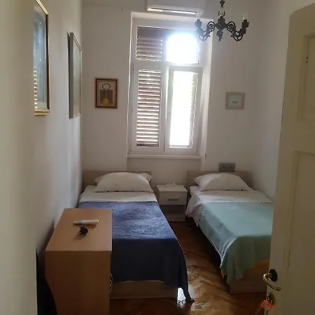 Tiha Cavtat