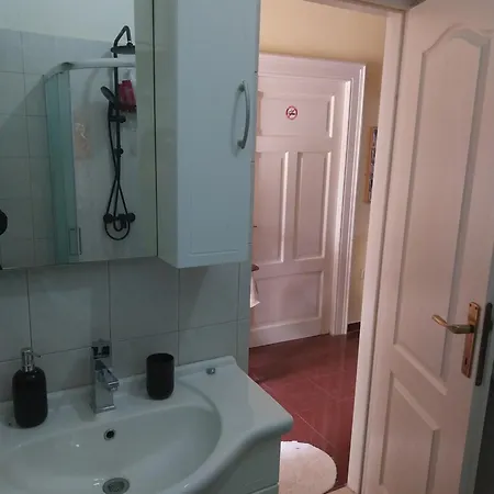 Apartment Tiha *