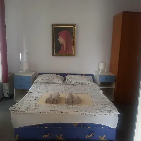 Tiha Apartment *